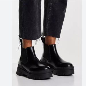 & Other Stories Leather Chunky Boot - W 9.5